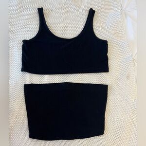 H&M Divided 2 Black Basic Tops
